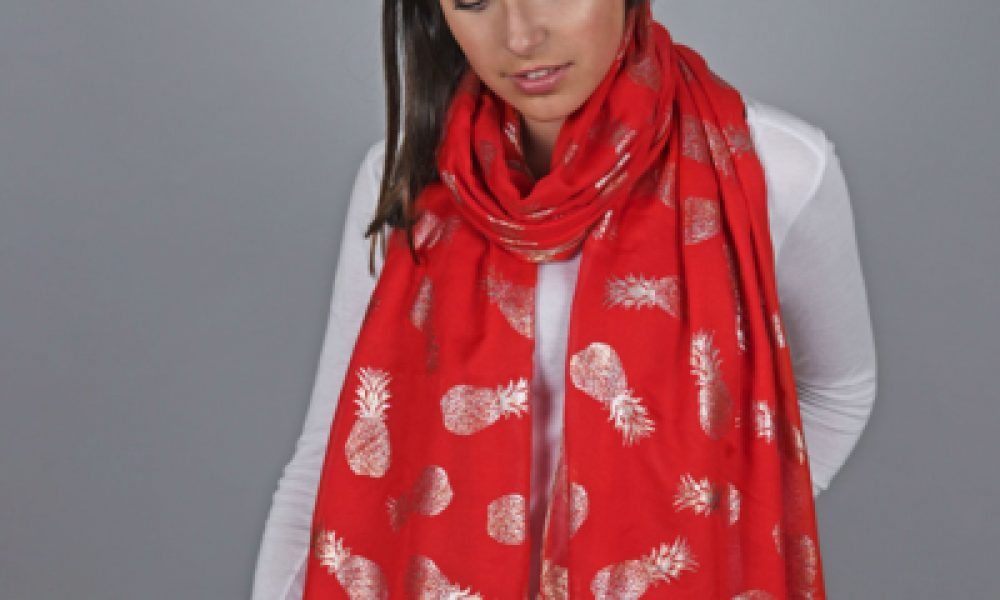 Le foulard en soie, un accessoire de mode facile à assortir
